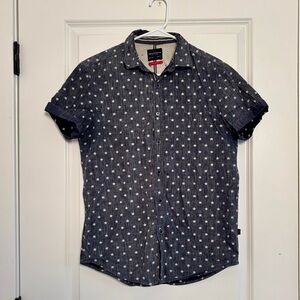 Denim & Flower Starry Short Sleeve Button-Up, Small